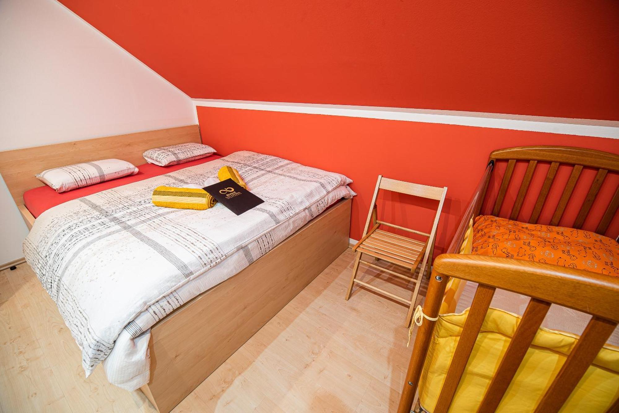 Lux Living Apartments Budic Near Terme Catez Brežice Rom bilde