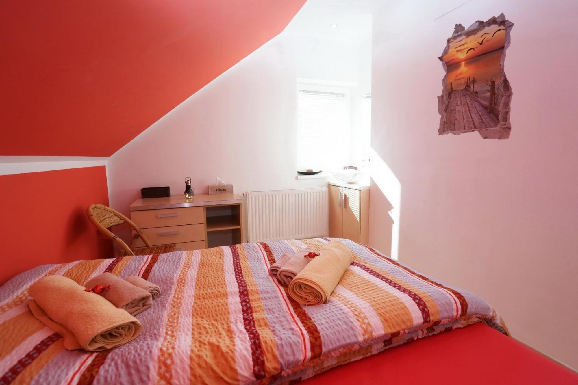 Lux Living Apartments Budic Near Terme Catez Brežice Rom bilde