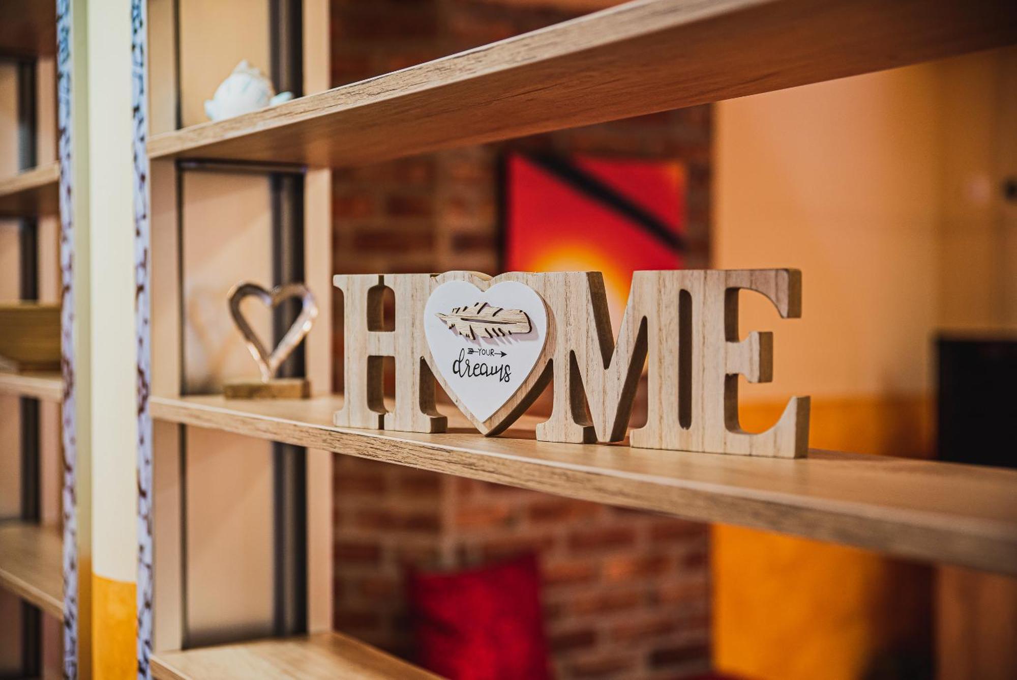 Lux Living Apartments Budic Near Terme Catez Brežice Rom bilde