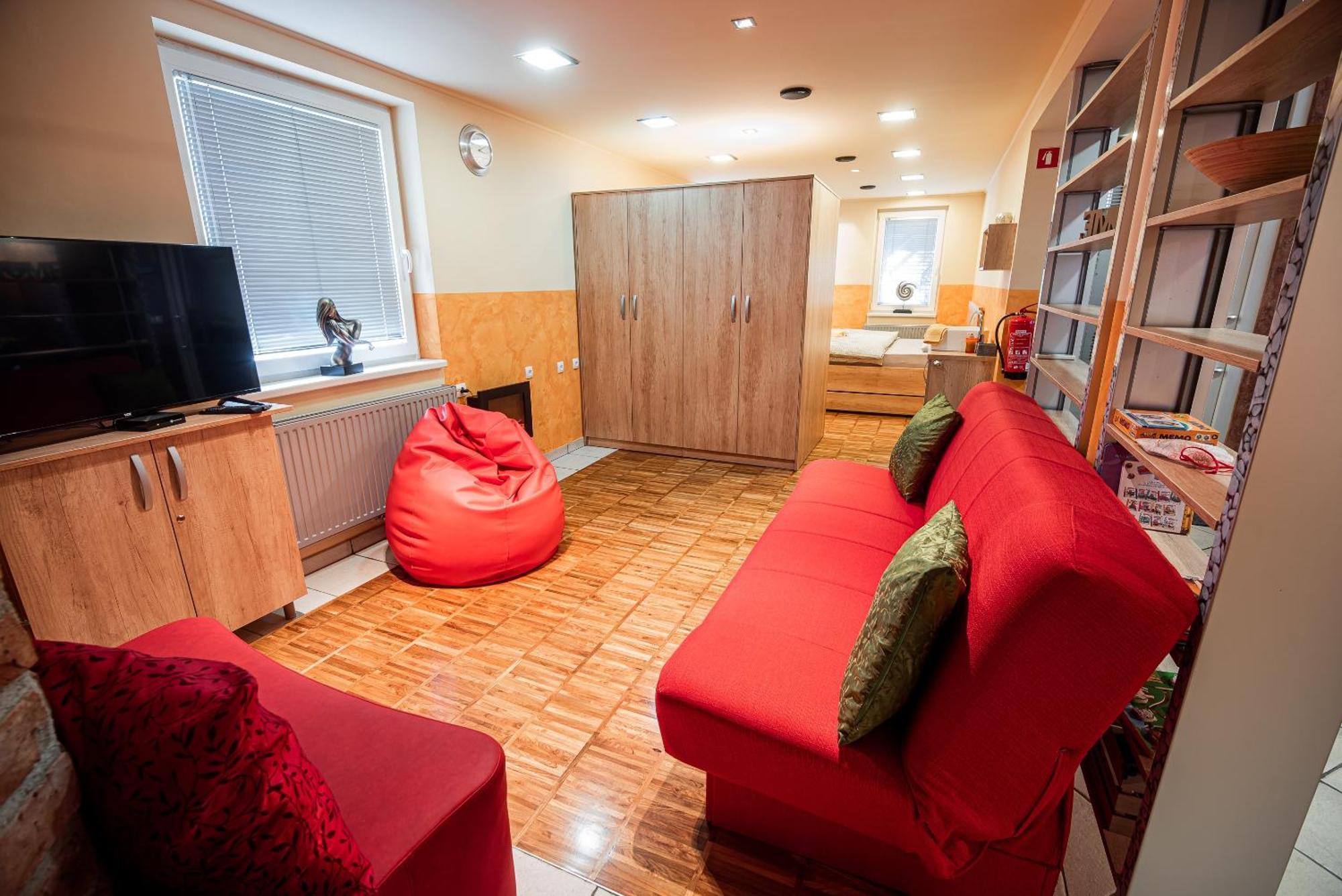 Lux Living Apartments Budic Near Terme Catez Brežice Rom bilde