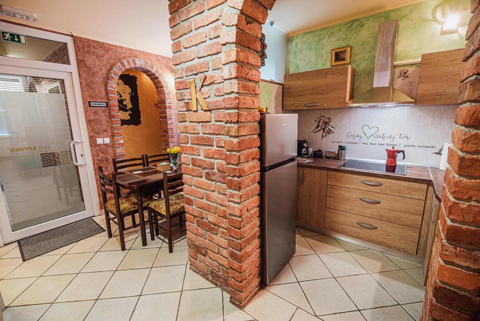Lux Living Apartments Budic Near Terme Catez Brežice Rom bilde