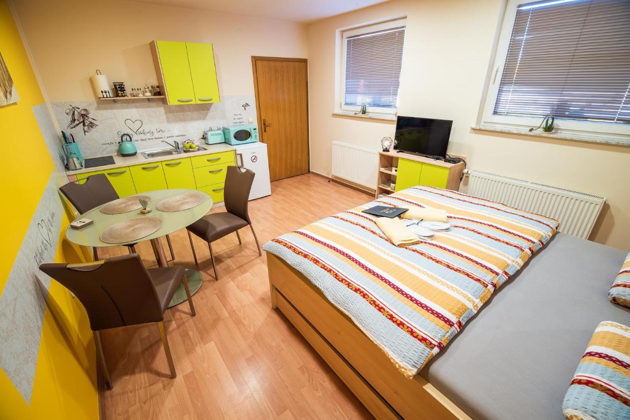 Lux Living Apartments Budic Near Terme Catez Brežice Eksteriør bilde